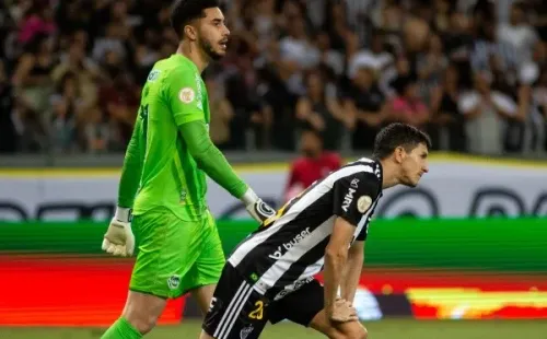 Agif/Fernando Moreno – César faz boa partida, apesar de rebaixamento