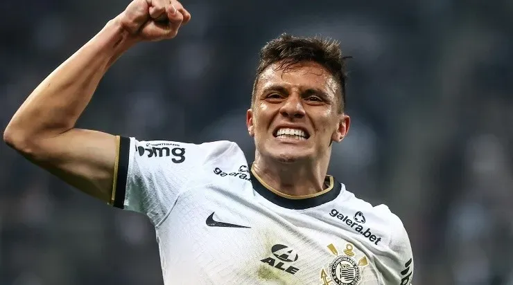 Foto: Marcello Zambrana/AGIF - Mantuan foi titular de VP no Corinthians