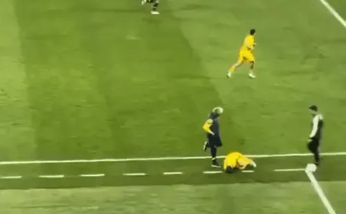 Foto: Reprodução/ Jorge Jesus em campo.