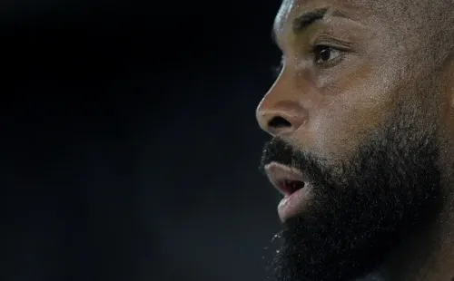 Chay vai voltar ao Botafogo (Foto: Thiago Ribeiro/AGIF)