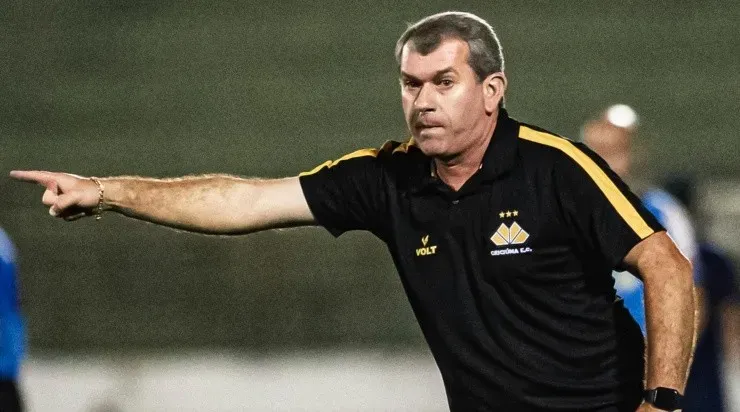 Foto: Diogo Reis/AGIF - Claudio Tencati espera continuar no Criciúma em 2023