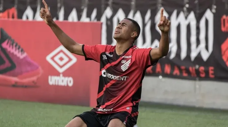 Erick está na mira do Internacional. Foto:Robson Mafra/AGIF