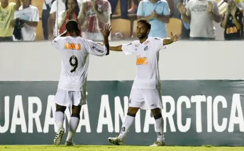 Foto:Ricardo Saibun/Divulgação Santos FC – Ibson comemora o seu gol em Barueri