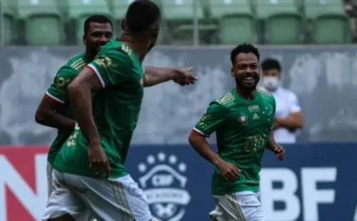 Foto: Fernando Moreno/AGIF – Claudinho deve acertar com o Santo André