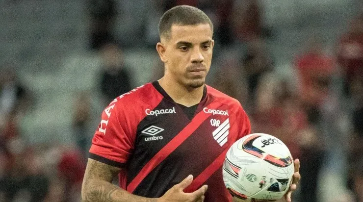 Vasco tem interesse na contratação de Terans. Foto:Robson Mafra/AGIF