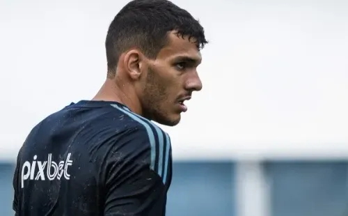 Foto: Gustavo Aleixo/Cruzeiro – Gabriel Mesquita está próximo de deixar o Cruzeiro rumo ao futebol paulista