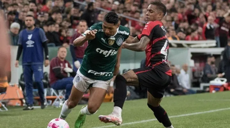 Foto: Robson Mafra/AGIF - O Furacão, citado por Rony, eliminou o Palmeiras na Libertadores de 2022.