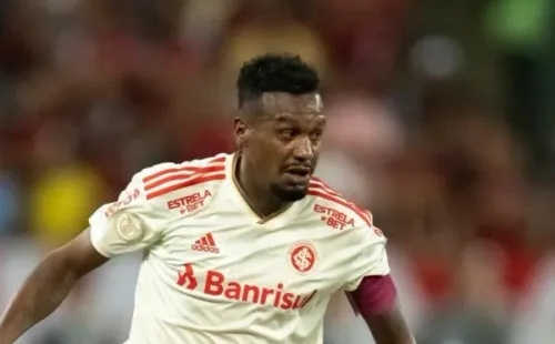 Edenilson não deve ficar no Internacional (Foto: Jorge Rodrigues/AGIF)