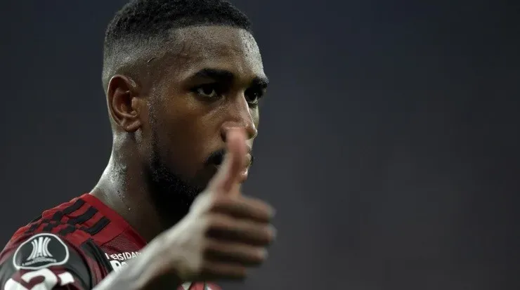 Foto: Thiago Ribeiro/AGIF - Gerson já aprovou o retorno ao Flamengo.