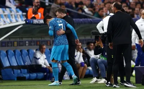 Clive Rose/Getty Images/ Qatar 2022: Após fratura no rosto, Son se pronuncia sobre presença na Copa do Mundo