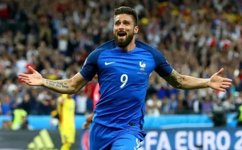 Clive Rose/Getty Images- Giroud