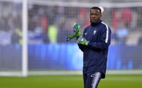 Aurelien Meunier/Getty Images -Mandanda