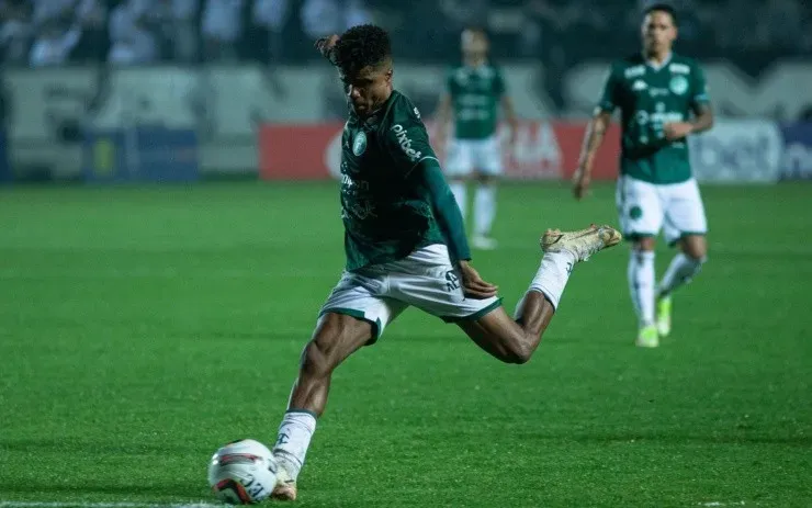 Joao Vitor Rezende Borba/AGIF – Jamerson atuando com a camisa do Guarani