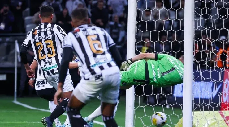Foto: Marcello Zambrana/AGIF - Ceará perdeu por 1 a 0 para o Corinthians na rodada anterior.