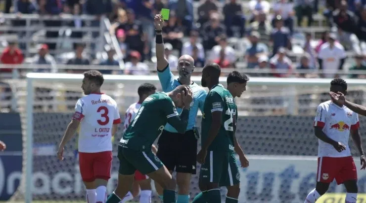Foto: Diogo Reis/AGIF - Goiás eliminou o Braga na Copa do Brasil.