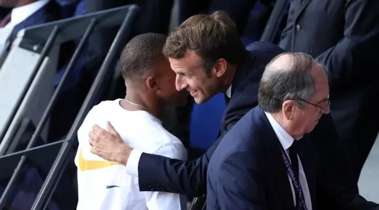 Macron pediu para que Mbappé não deixasse o PSG. Foto:Robert Cianflone/Getty Images