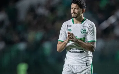 Foto:Heber Gomes/AGIF – Yuri pode ficar no Juventude