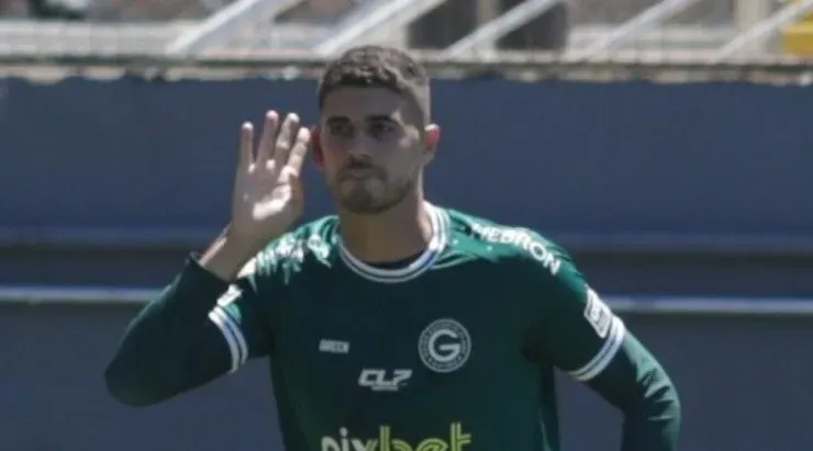 Foto: Diogo Reis/AGIF - Pedro Raul também é desejado pelo Vasco.