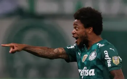 Foto: Cesar Greco – Luiz Adriano apareceu no casamento de Dudu e causou revolta de torcedores do Palmeiras