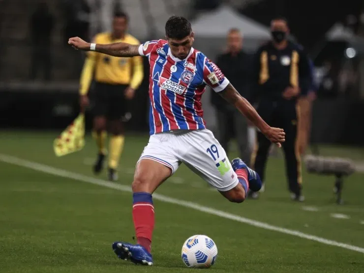 Ettore Chiereguini/AGIF – Lucas Mugni atuando com a camisa do Bahia