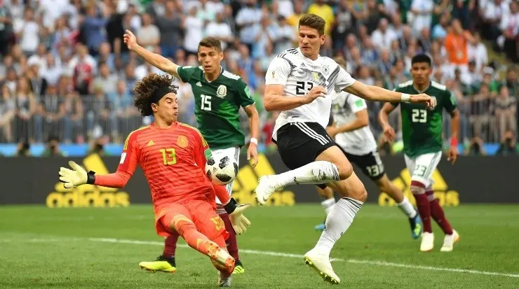 Foto: Dan Mullan/Getty Images - México venceu a então campeã do mundo na estreia de 2018.