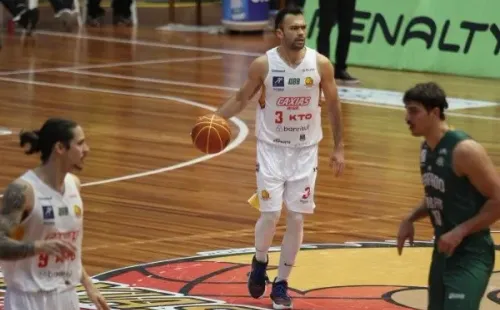Caxias busca evitar a terceira derrota consecutiva no NBB. Reprodução/Instagram oficial de Caxias do Sul Basquete