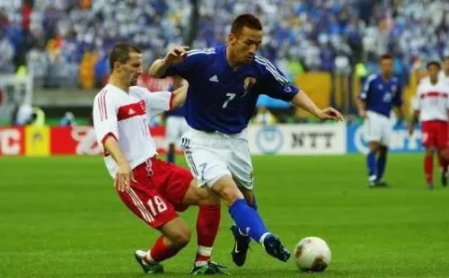 Foto: Alex Livesey/Getty Images - Nakata é considerado o maior jogador japonês da história