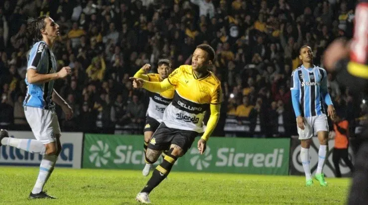 Foto: Lucas Sabino/AGIF - Bilu marcou contra o Grêmio.