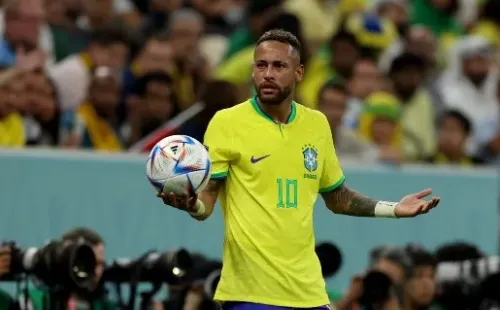 Photo by Lars Baron/Getty Images - Neymar é desfalque para a Seleção Brasileira na fase de grupos da Copa do Mundo