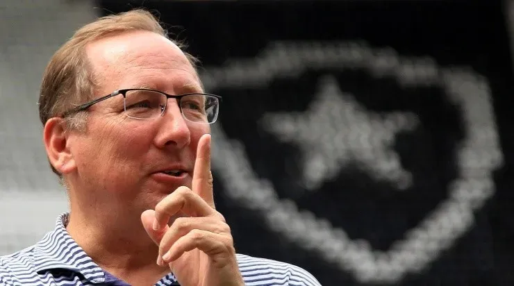 John Textor irá definir com Luís Castro quais reforços serão contratados pelo Botafogo. Foto: Vitor Silva/ Botafogo