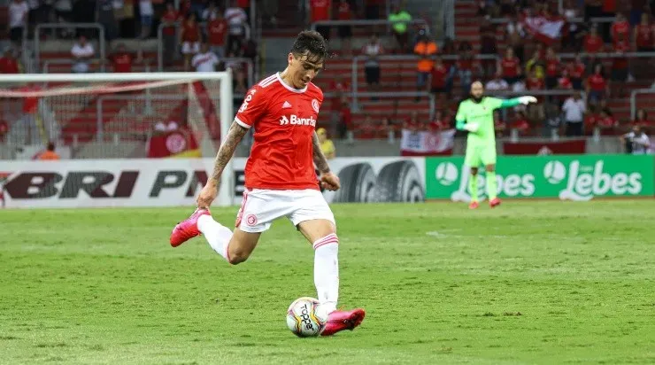 Maxi Franzoi/AGIF - Renzo pelo Inter.