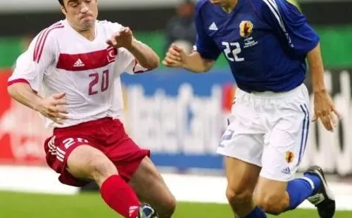 Martin Rose/Bongarts/Getty Images – Turquia e Japão se enfrentando nas oitavas de final na Copa do Mundo em 2002