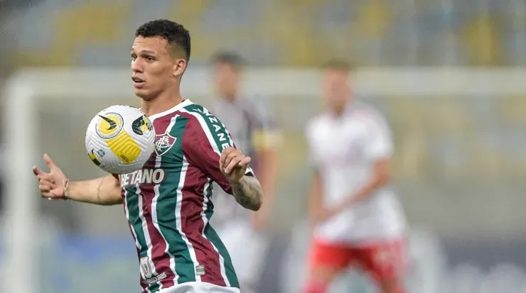 Thiago Ribeiro/AGIF - Calegari pelo Flu.