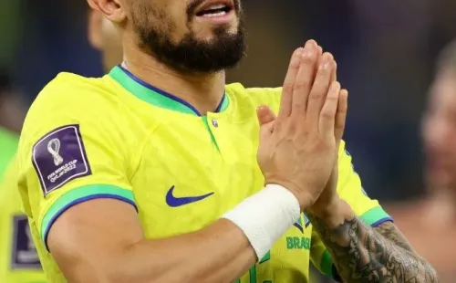 Alex Telles por muito pouco não jogou no Fluminense. Foto:Clive Brunskill/Getty Images