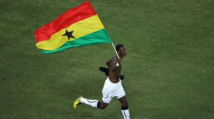 Foto: Clive Rose/Getty Images - Pantsil durante após jogo contra a Alemanha.