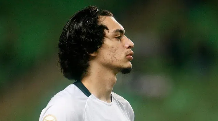 Luís Castro elogiou muito o atacante Matheus Nascimento. Foto: Vitor Silva/ Botafogo