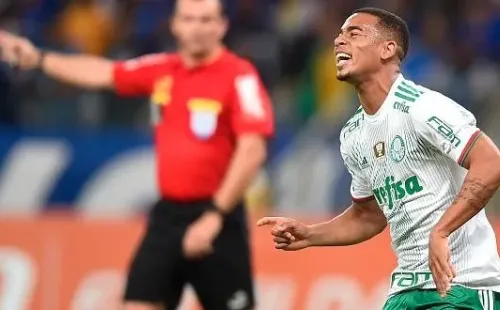 Foto: Pedro Vilela/Getty Images - Gabriel Jesus foi revelado pelo Palmeiras
