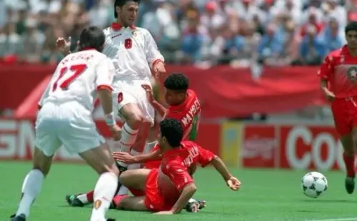 Mike Hewitt/ALLSPORT/Getty Images – Marrocos contra a Bélgica na Copa do Mundo de 1994