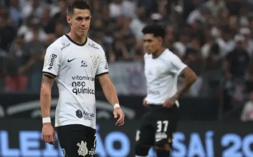 Foto: Marcello Zambrana/AGIF – Mateus Vital está de mudança para o Cruzeiro de Ronaldo