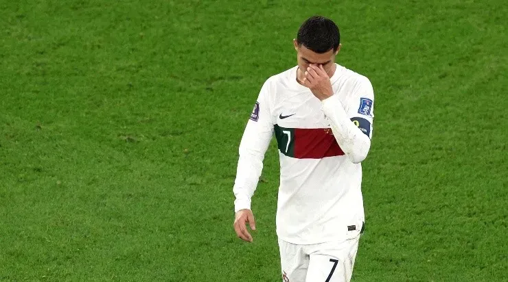 Foto: Alexander Hassenstein/Getty Images - Cristiano deixou o gramado chorando.