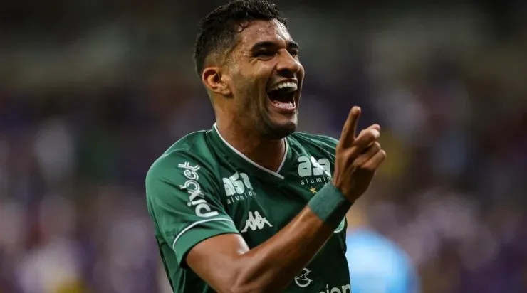 Foto: Gilson Junio/AGIF - Isaque: atacante vestiu a camisa do Guarani no 2º semestre de 2022