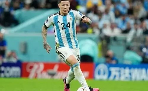 Jose Breton/Pics Action/NurPhoto via Getty Images – Enzo Fernandez atuando pela Argentina na Copa do Mundo