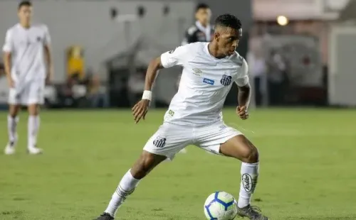 Foto: Marcello Zambrana/AGIF – Rodrygo foi vendido ainda com 17 anos