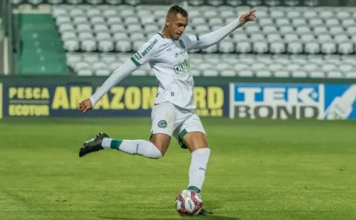 David Duarte deve deixar o Fluminense atuando pouco - Foto: Robson Mafra/AGIF
