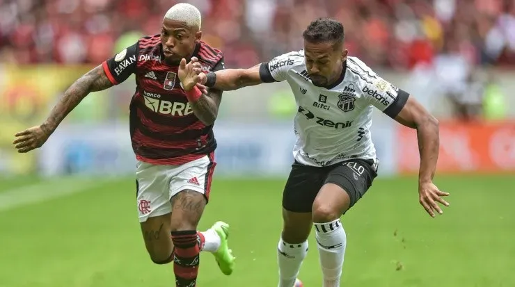 Foto: Thiago Ribeiro/AGIF - Bruno em ação em partida contra o Flamengo.