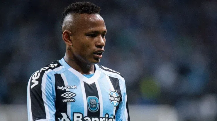 Foto: Maxi Franzoi/AGIF - Campaz não fez valer o investimento do Grêmio.