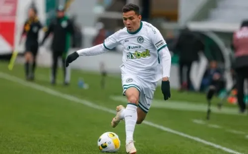 Foto: Luiz Erbes/AGIF – Dadá Belmonte jogou bem no Goiás