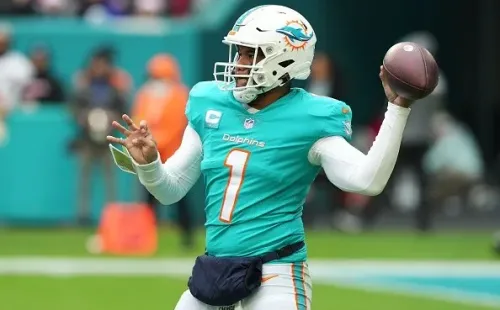 Apesar de quatro derrotas consecutivas, o Dolphins segue na zona de playoffs. Créditos: Eric Espada/Getty Images