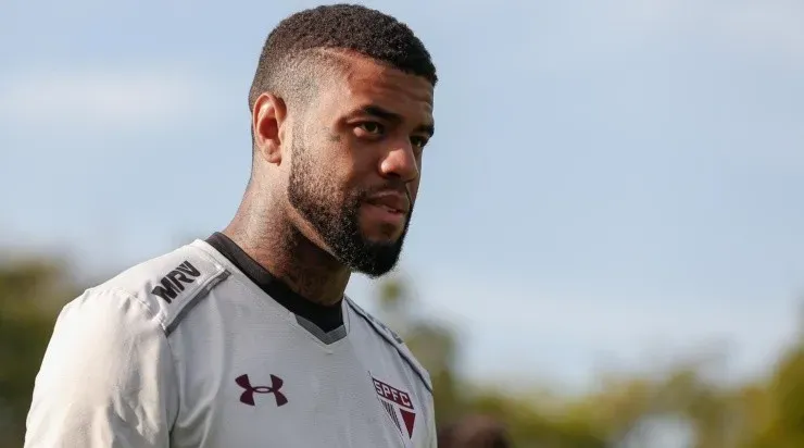 Foto: Marcello Zambrana/AGIF - Júnior Tavares já defendeu o São Paulo