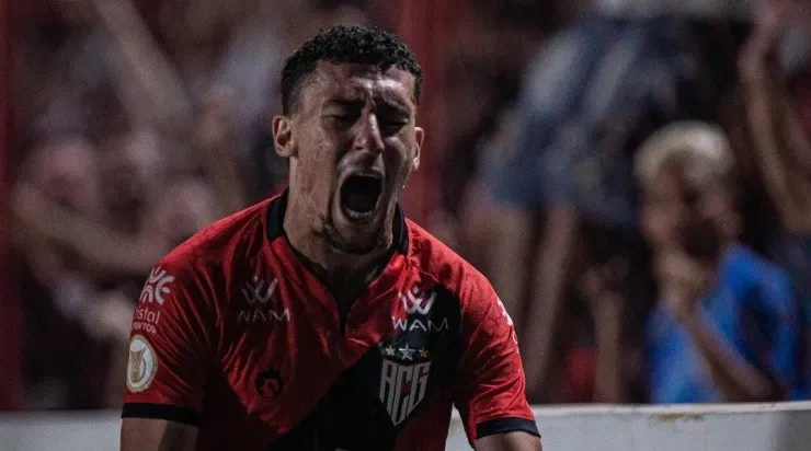 Internacional tem interesse na contratação de Gabriel Baralhas. Foto:Isabela Azine/AGIF